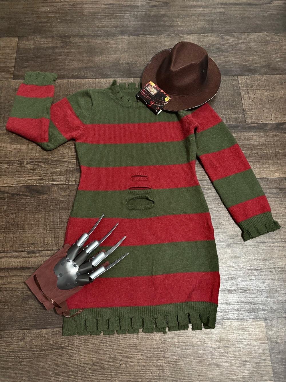 Freddy Krueger Woman’s 3 Pieces Costume Size Small, A Nightmare On Elm Street.